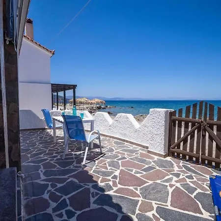 Dom wakacyjny On The Wave With Amazing View Paralia Kallonis
